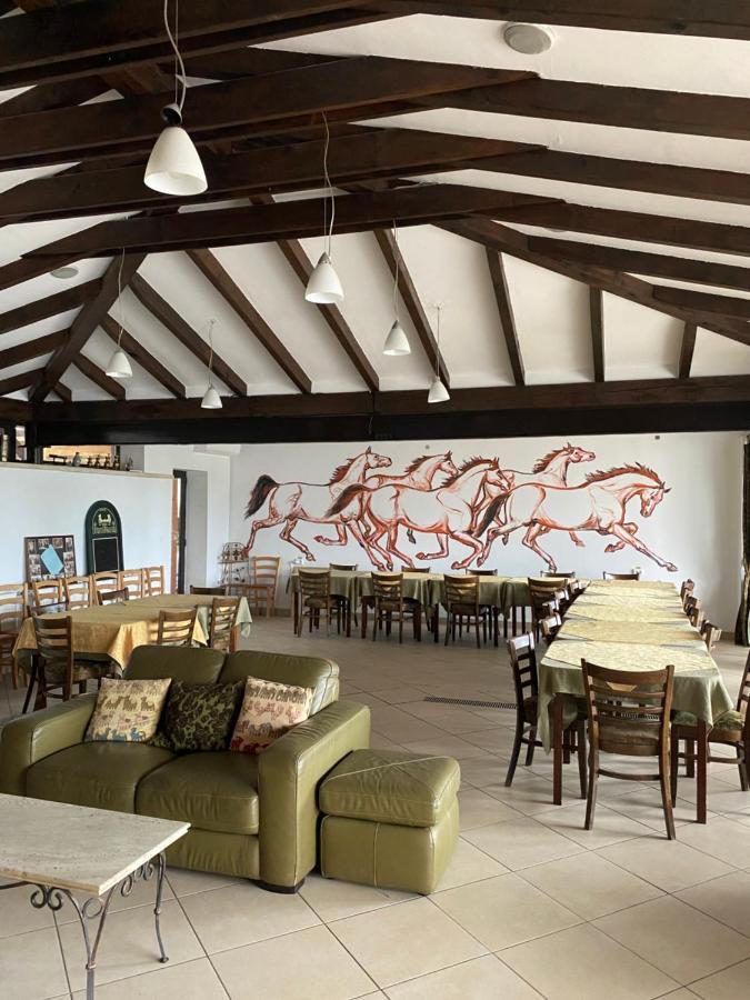 Country Club La Mesteceni Себеш Экстерьер фото